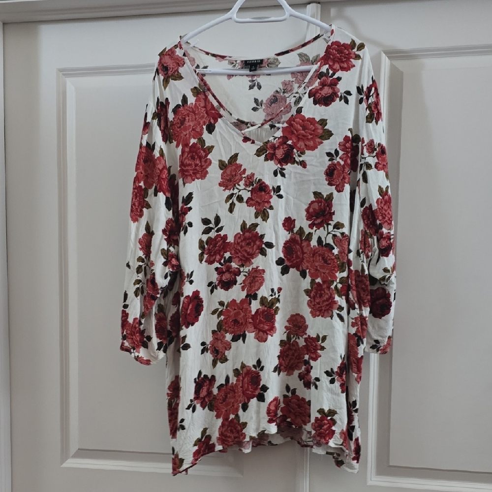 Torrid Red Floral V-Neck Tunic